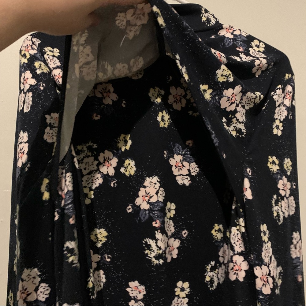 🆕 maurices In Motion Floral Zip Up - Picture 7 of 12